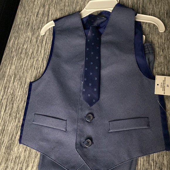 Toddler suit (3 pieces) - Picture 2 of 4